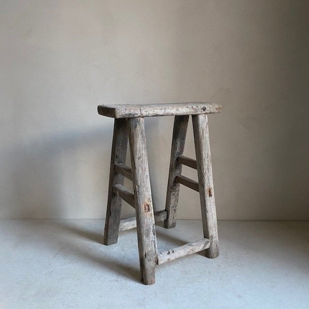 Vintage stool No 34 – The Corner