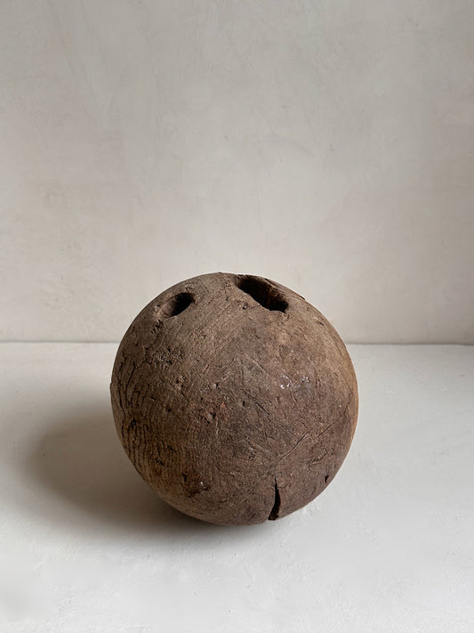 Sculptural Ball N° 1