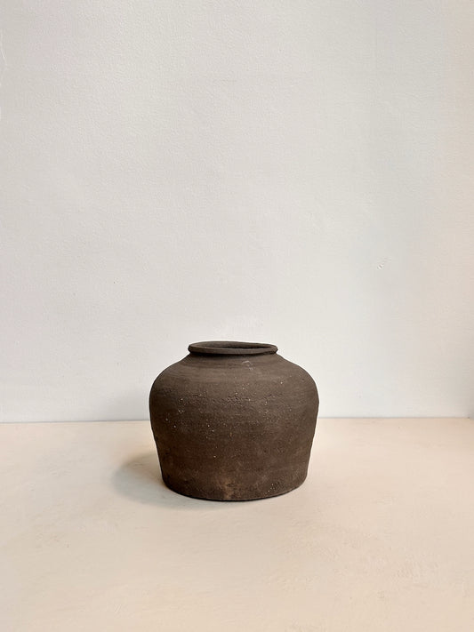 Antique pot N°301