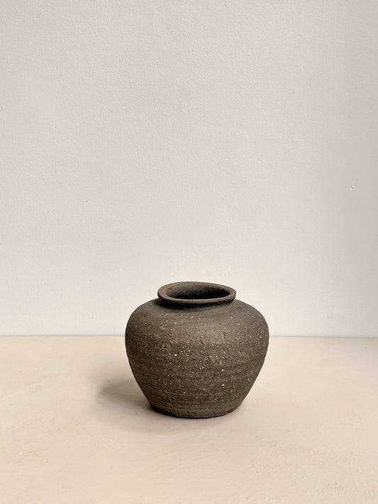 Antique pot N°306