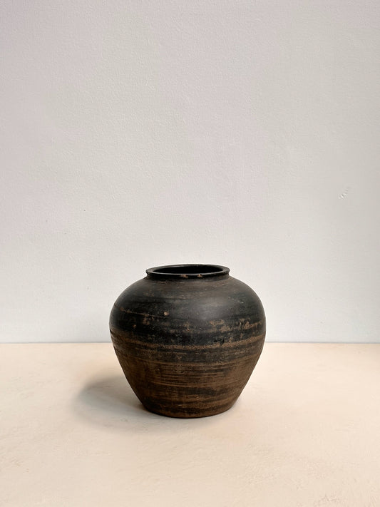 Antique pot N°310