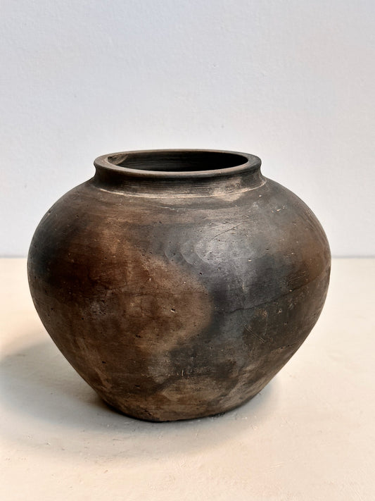 Antique pot N°300