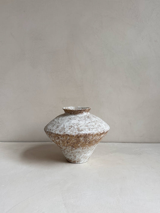 The Corner - Aged Ceramic pot N° 15 - Ceramics