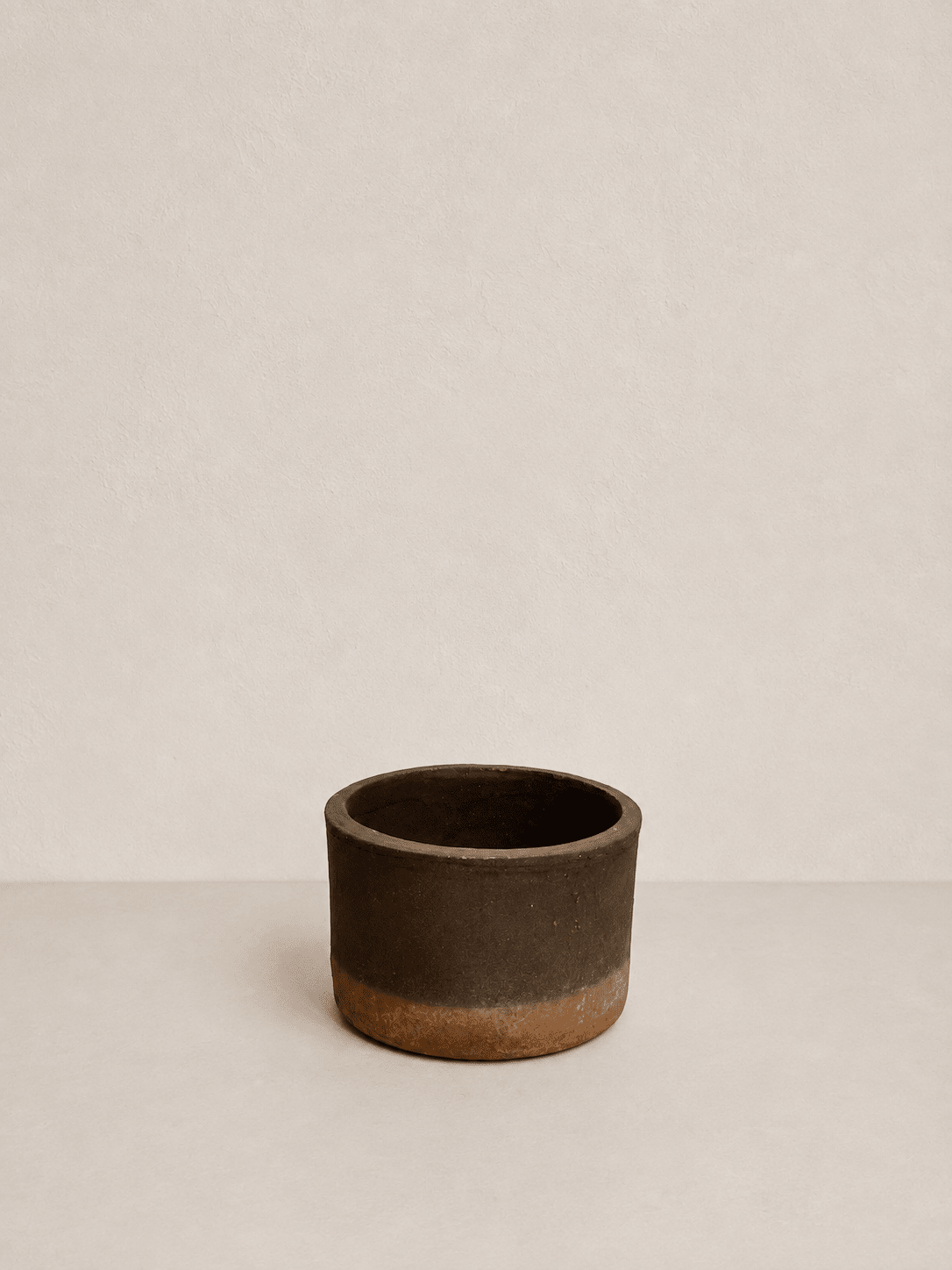 The Corner - Antique Bowl N° 13 - Pots & Vases