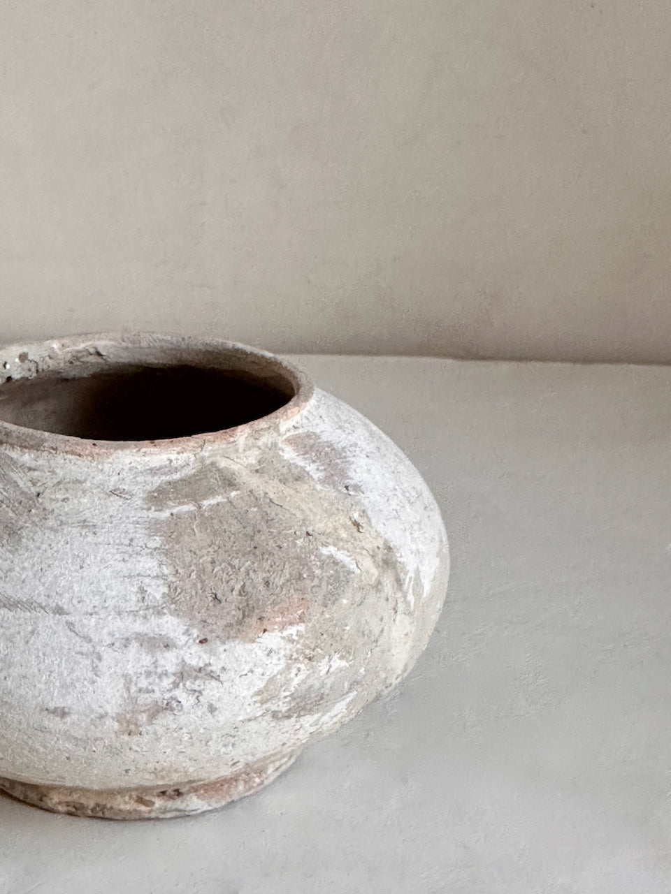 The Corner - Antique ceramic pot N° 5 - Ceramics