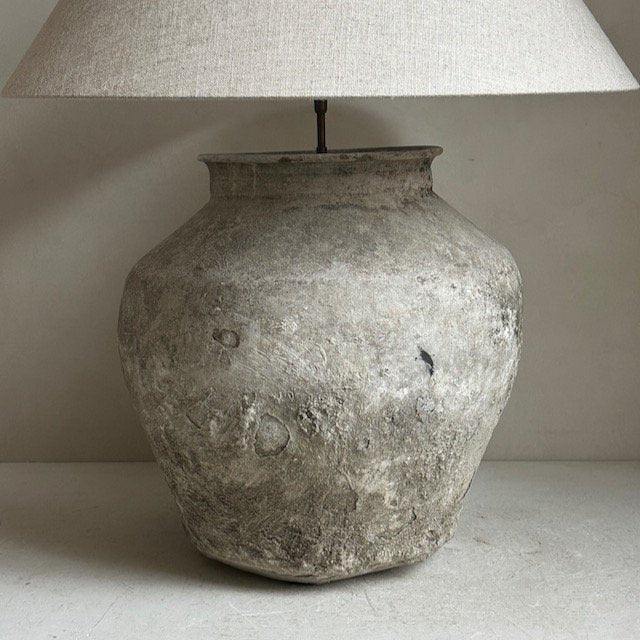 The Corner - Antique Indonesian lamp N°2 - Lighting