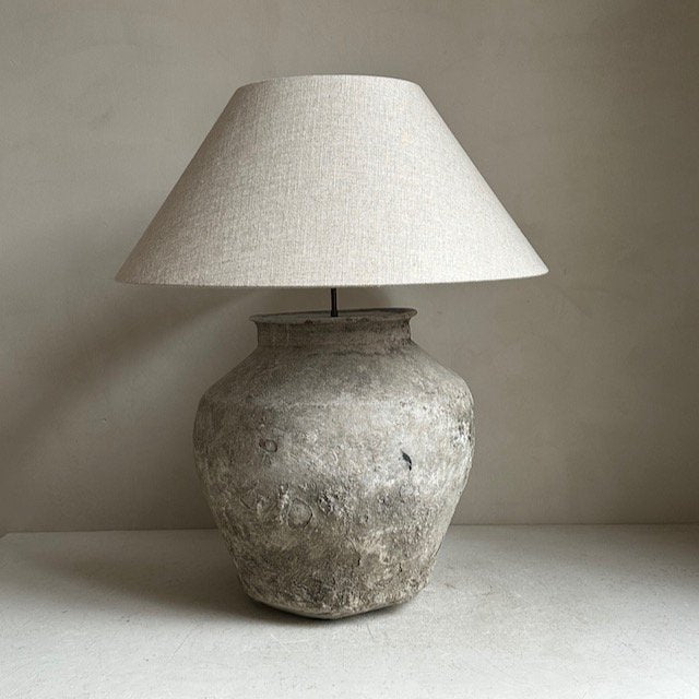 The Corner - Antique Indonesian lamp N°2 - Lighting