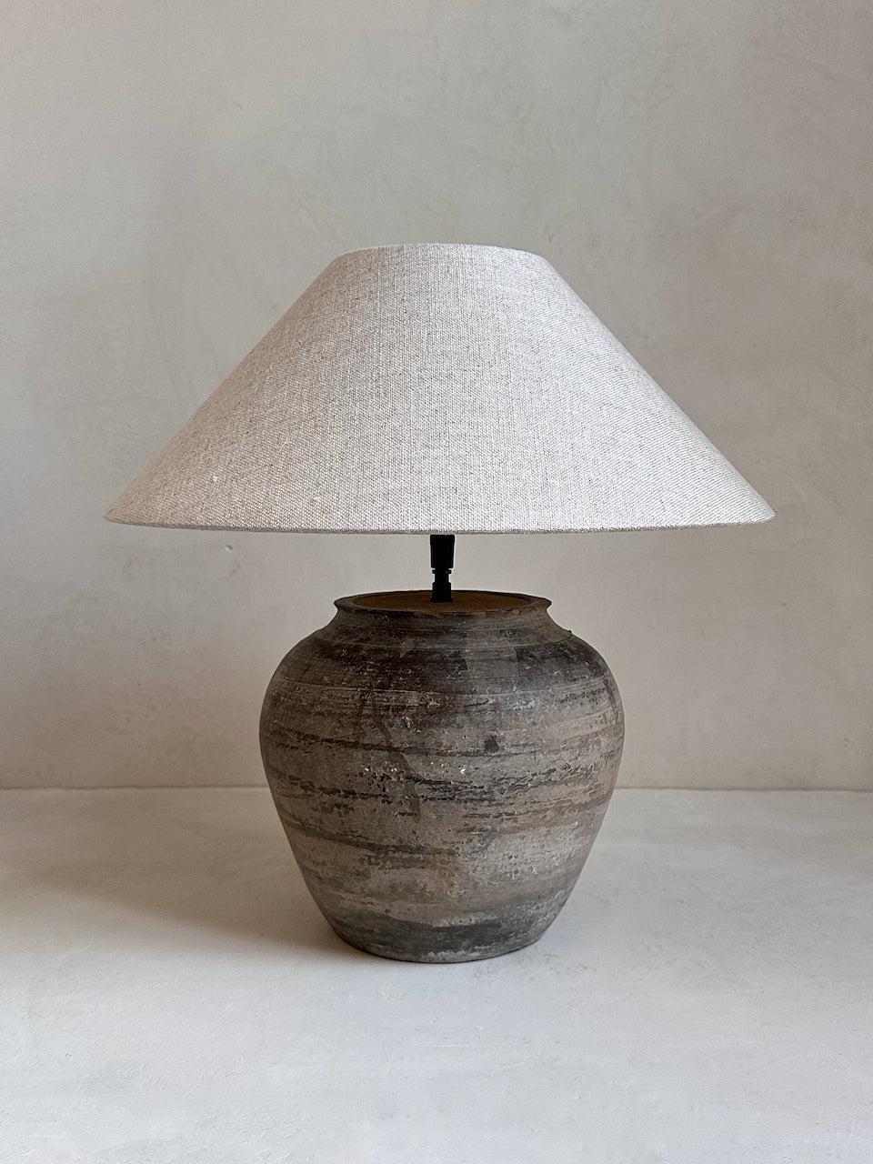 The Corner - Antique Lamp N° 277 - Lighting