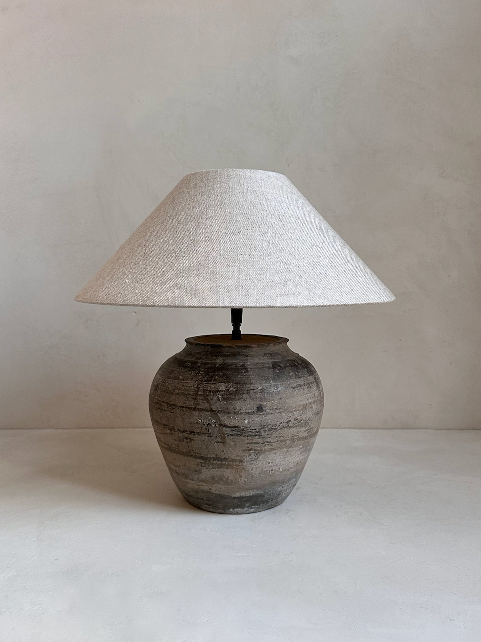 The Corner - Antique Lamp N° 277 - Lighting