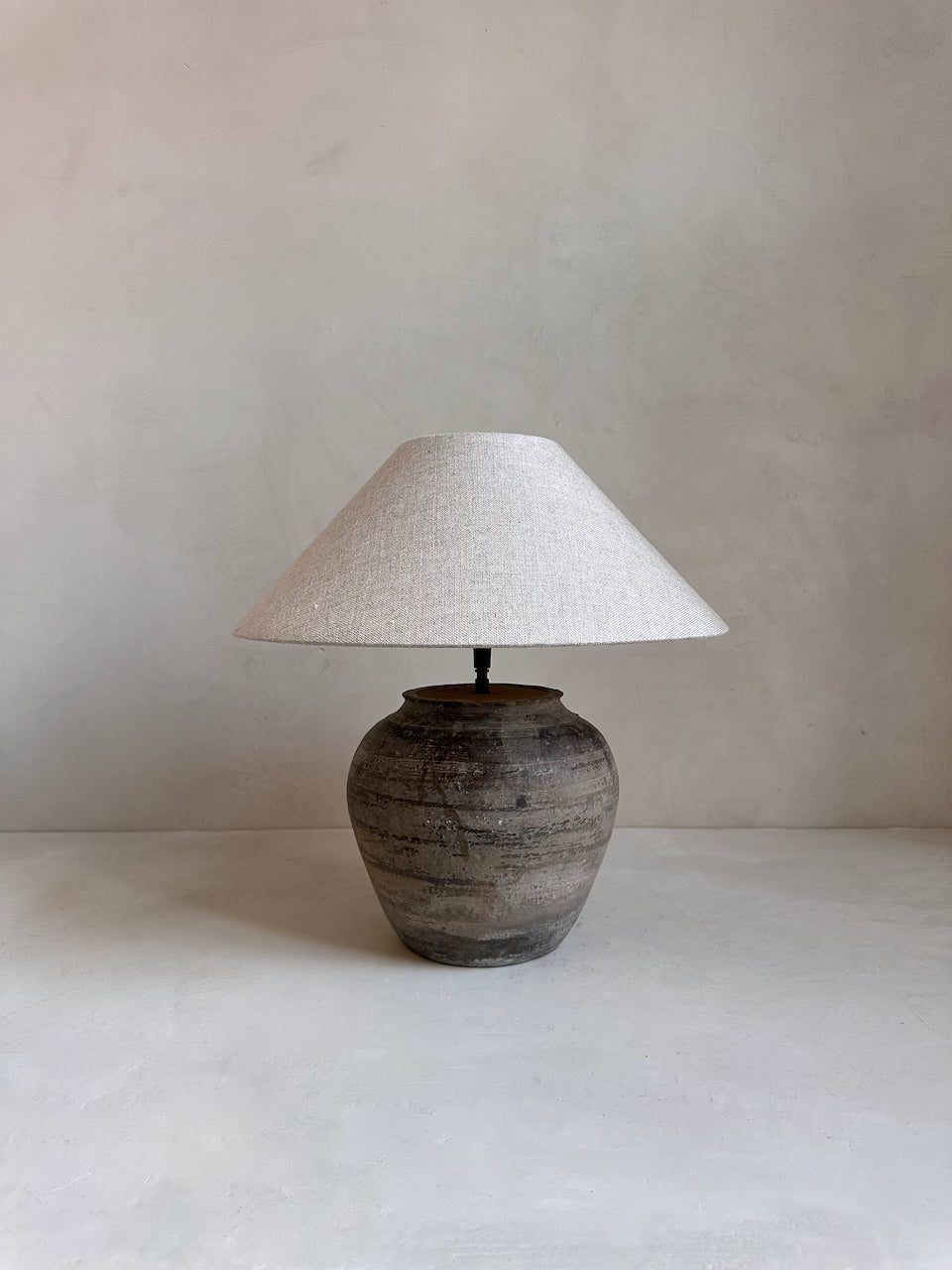 The Corner - Antique Lamp N° 277 - Lighting
