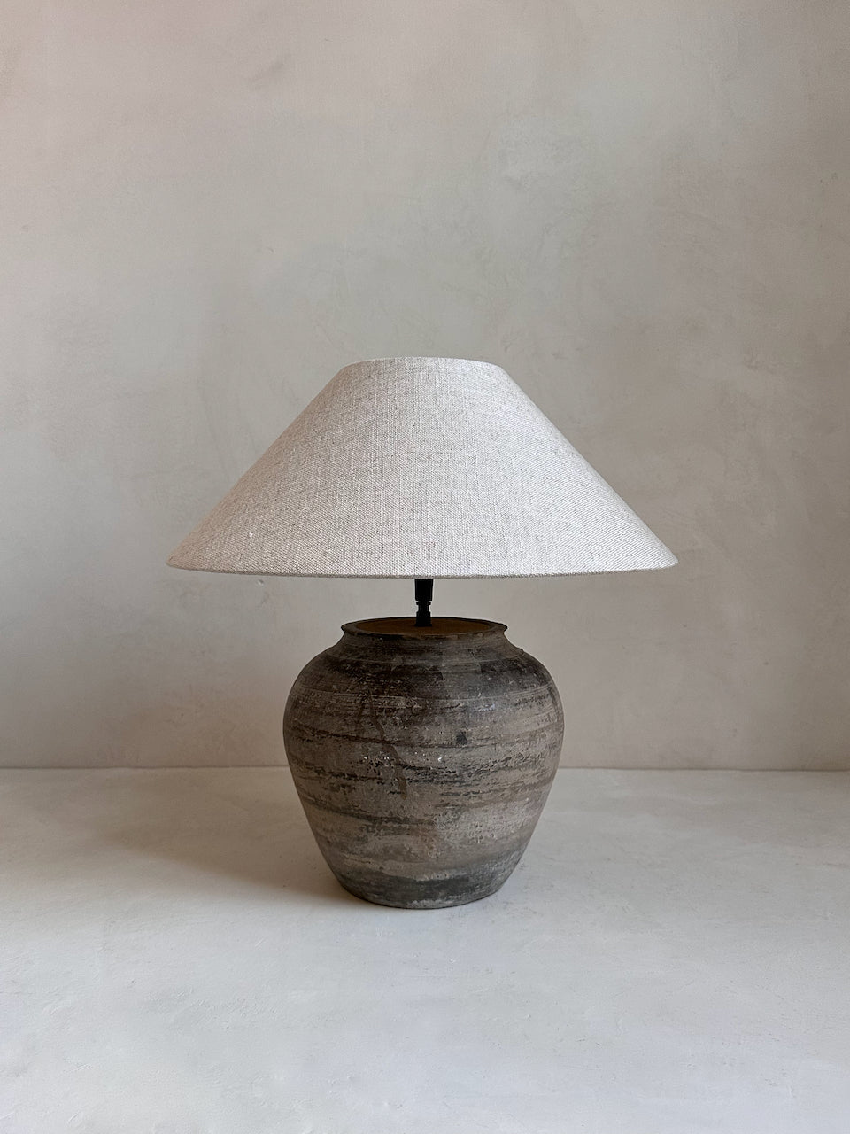 The Corner - Antique Lamp N° 277 - Lighting