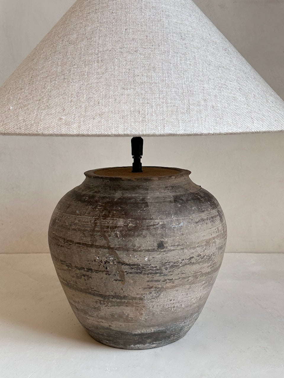 The Corner - Antique Lamp N° 277 - Lighting