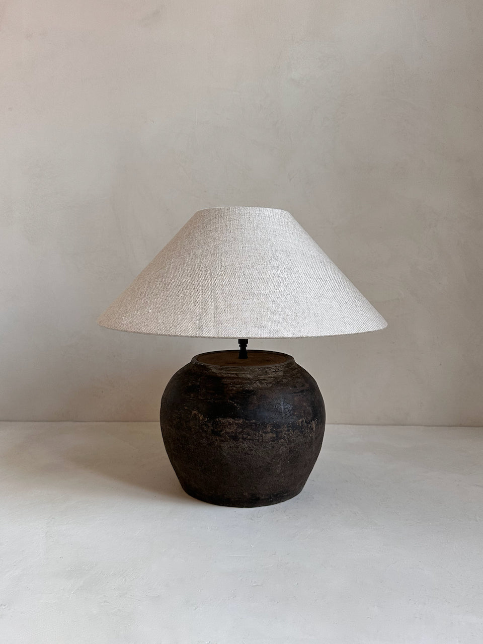 The Corner - Antique Lamp N° 279 - Lighting