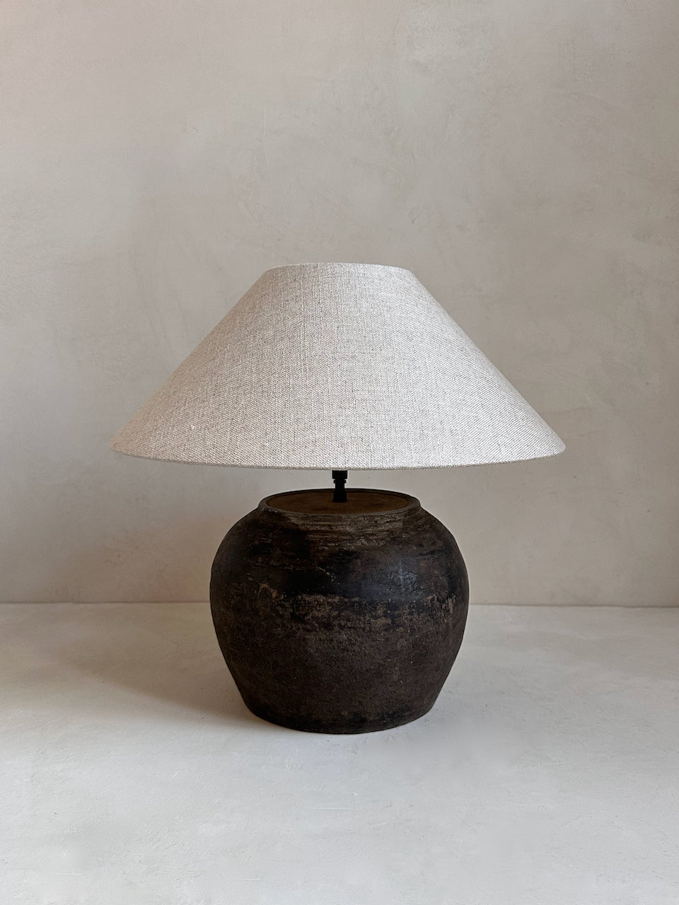 The Corner - Antique Lamp N° 279 - Lighting