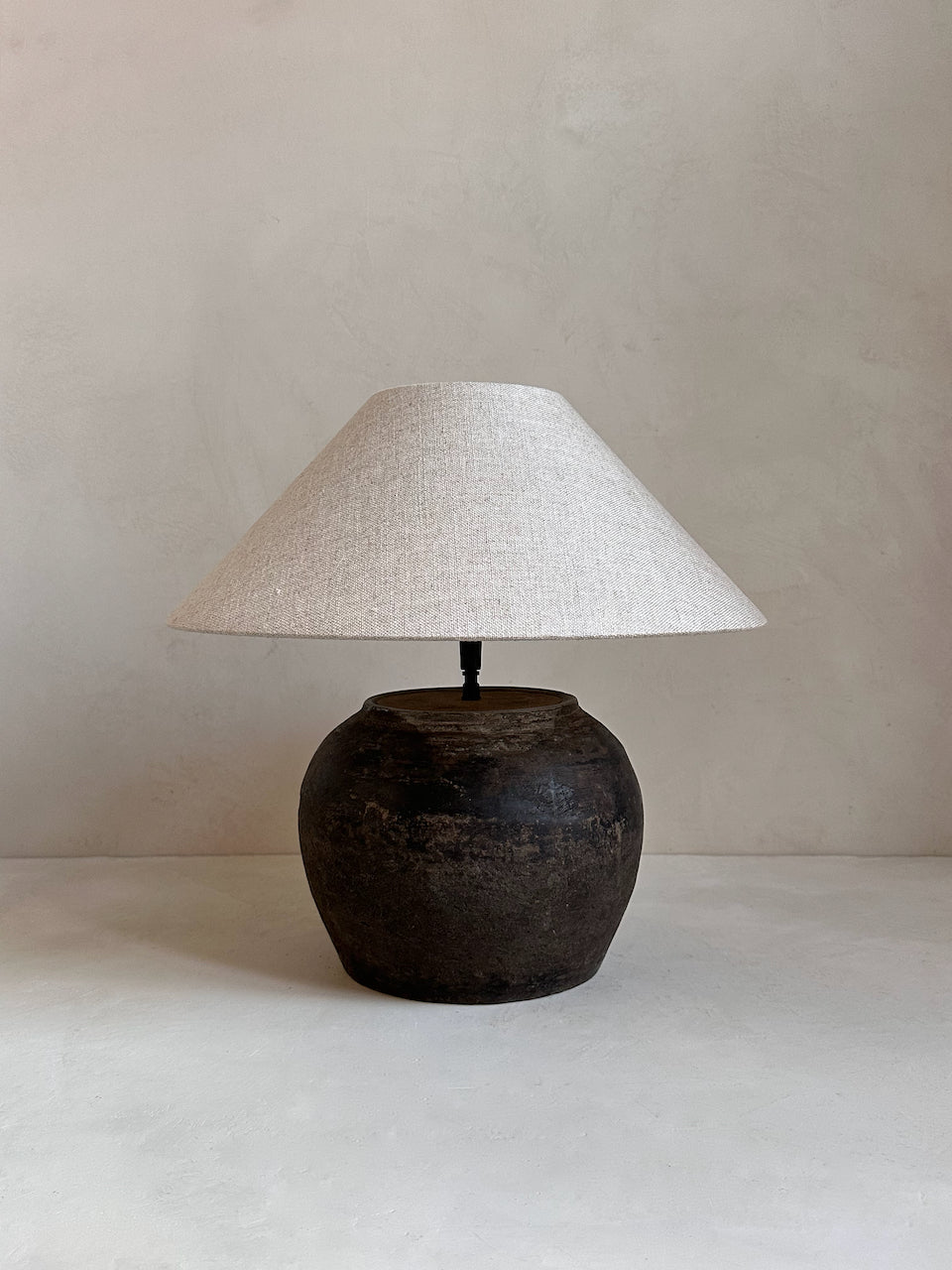 The Corner - Antique Lamp N° 279 - Lighting