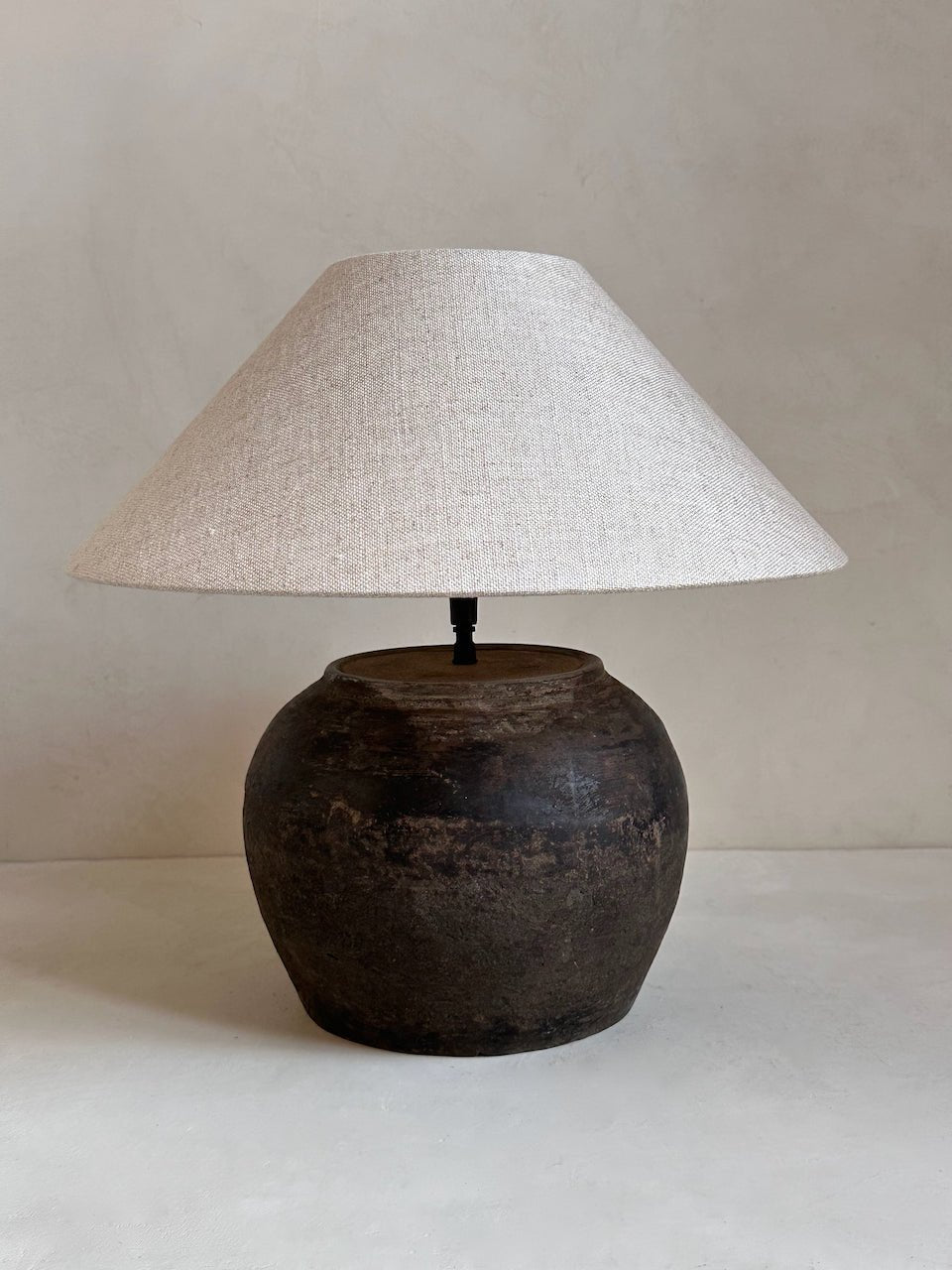 The Corner - Antique Lamp N° 279 - Lighting