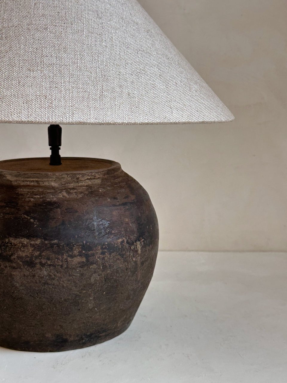 The Corner - Antique Lamp N° 279 - Lighting