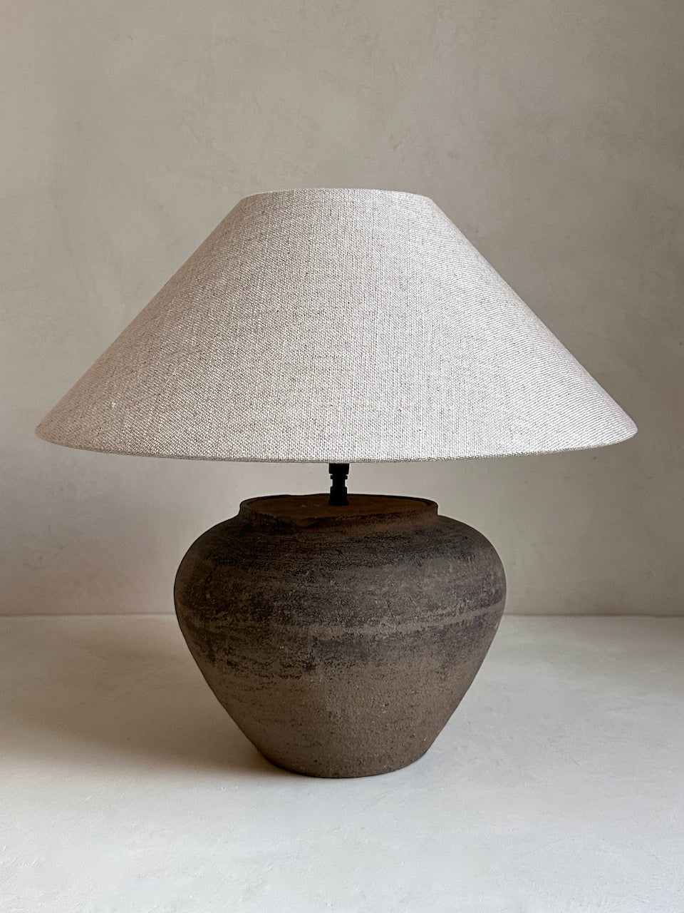 The Corner - Antique Lamp N° 280 - Lighting