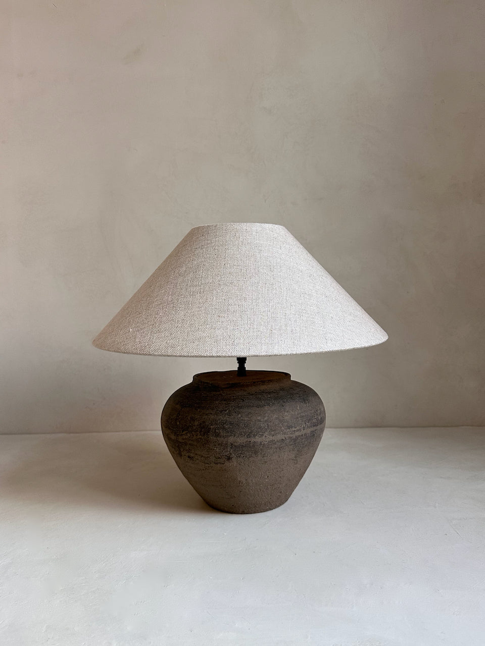 The Corner - Antique Lamp N° 280 - Lighting