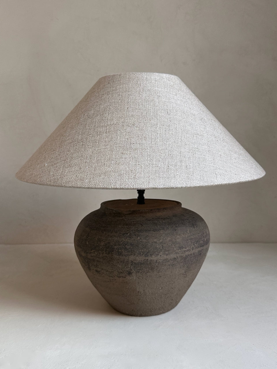 The Corner - Antique Lamp N° 280 - Lighting