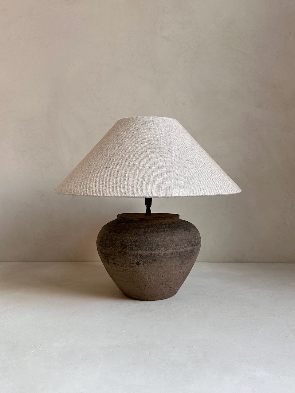 The Corner - Antique Lamp N° 280 - Lighting