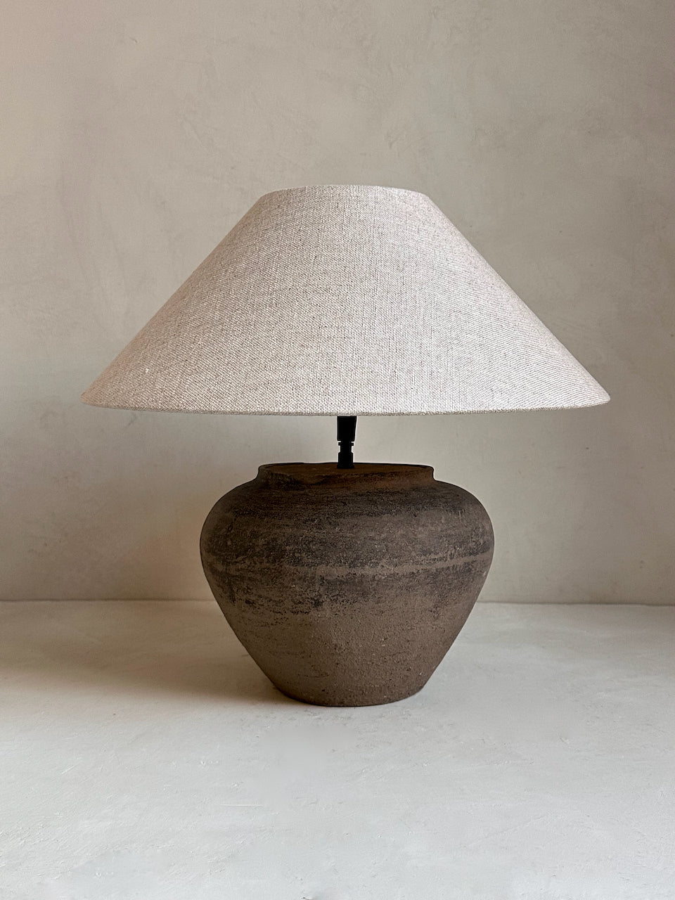 The Corner - Antique Lamp N° 280 - Lighting
