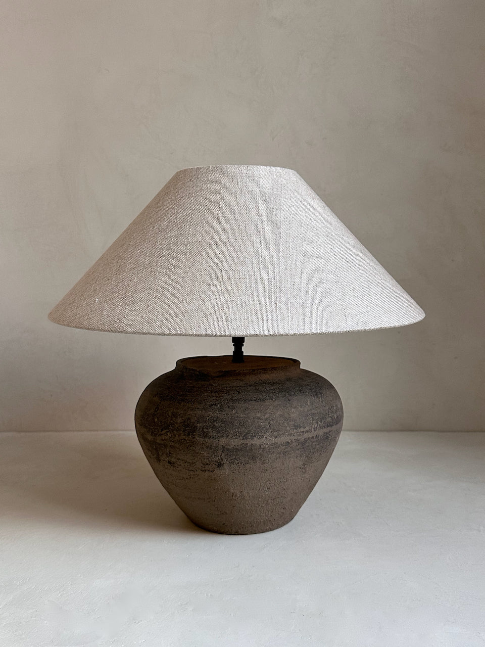 The Corner - Antique Lamp N° 280 - Lighting