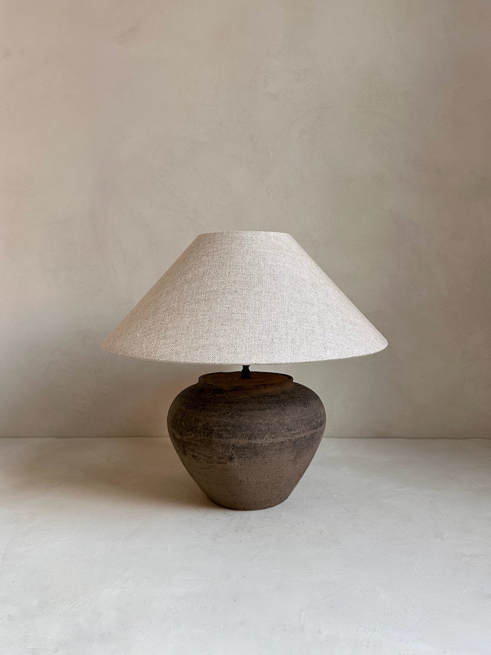 The Corner - Antique Lamp N° 280 - Lighting