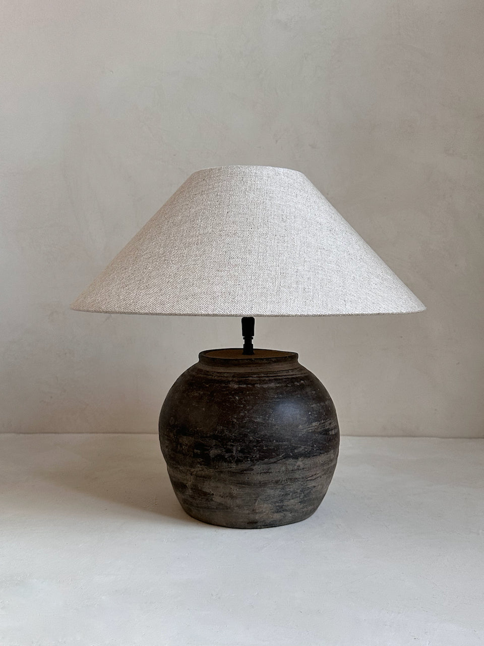 The Corner - Antique Lamp N° 281 - Lighting