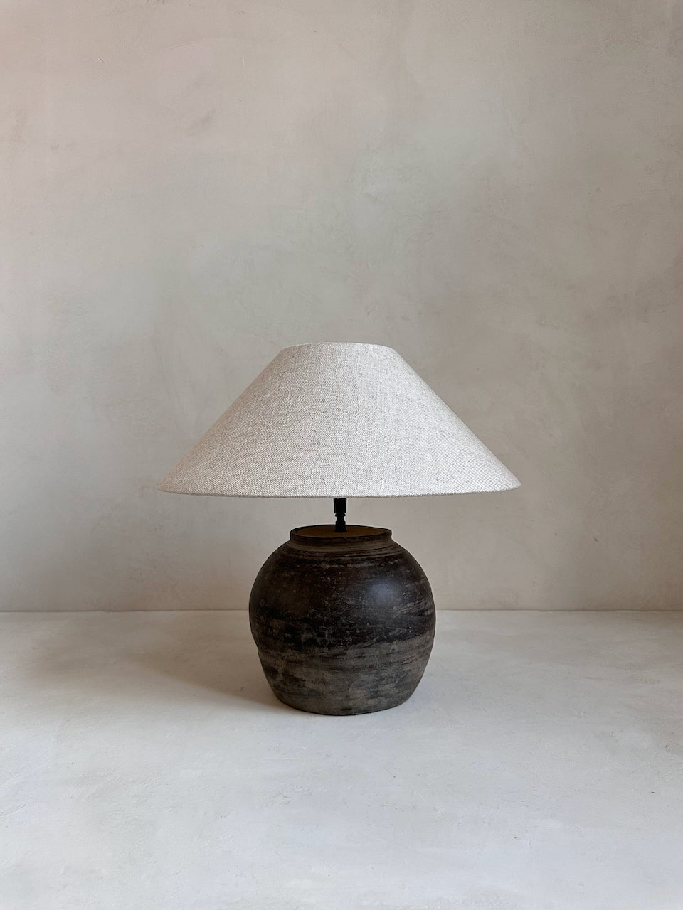 The Corner - Antique Lamp N° 281 - Lighting
