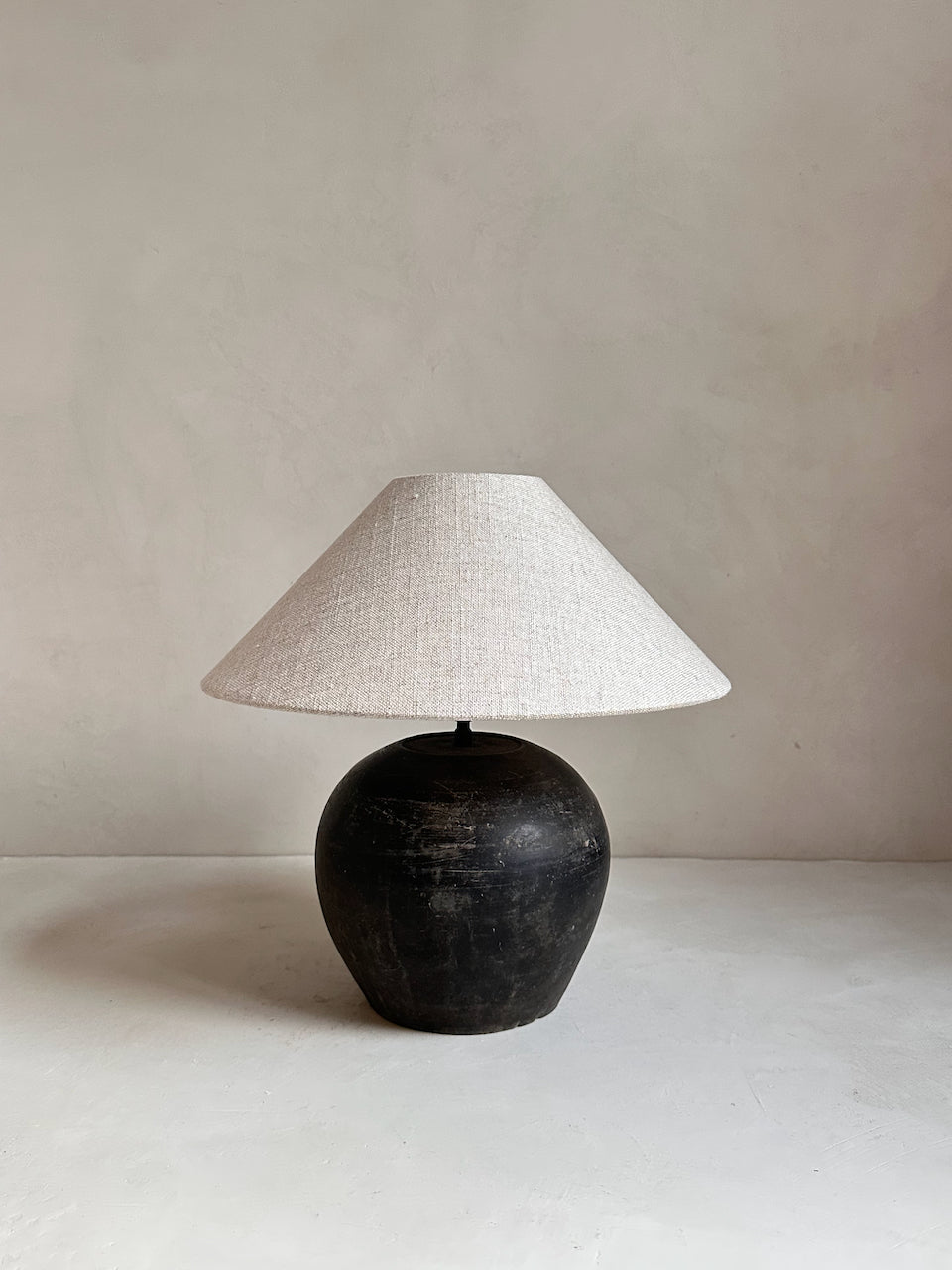 The Corner - Antique Lamp N° 282 - Lighting