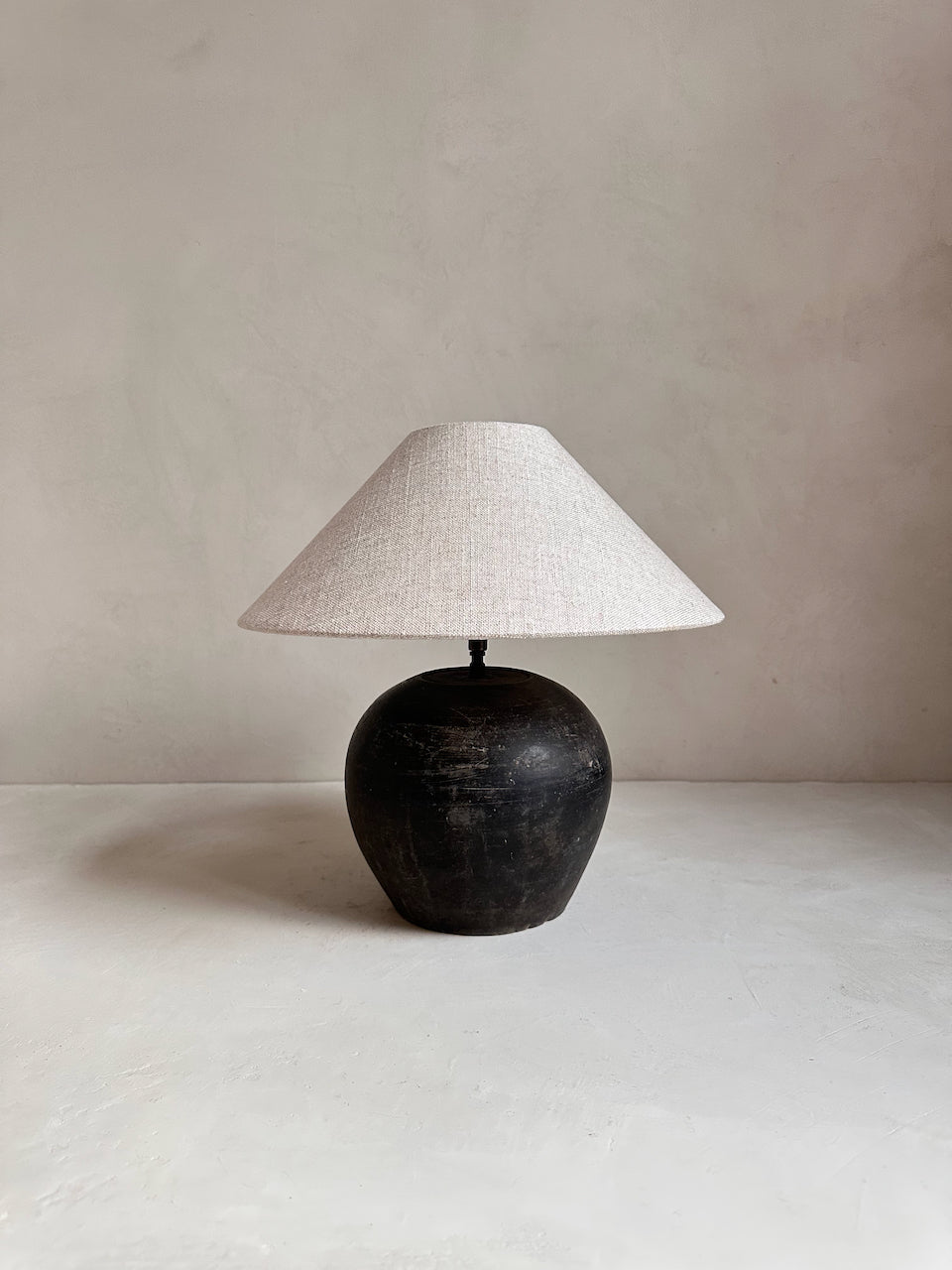 The Corner - Antique Lamp N° 282 - Lighting
