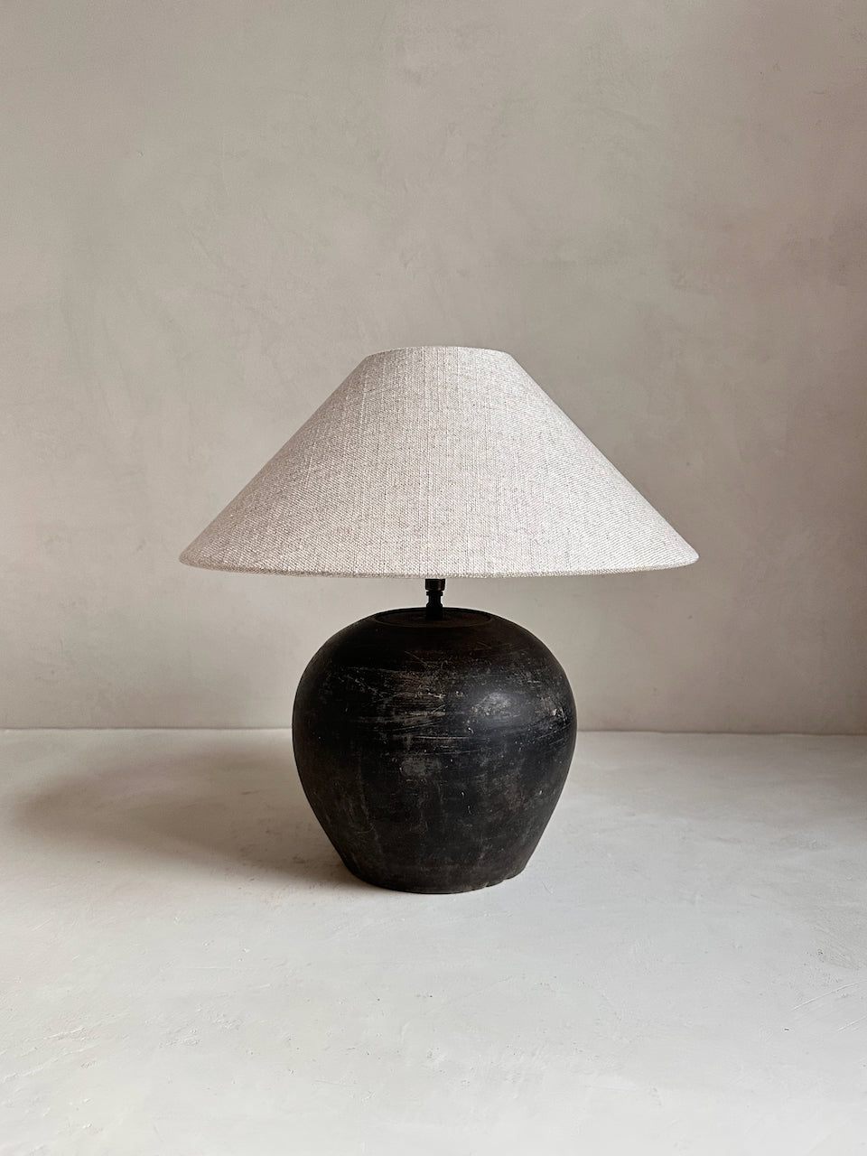 The Corner - Antique Lamp N° 282 - Lighting