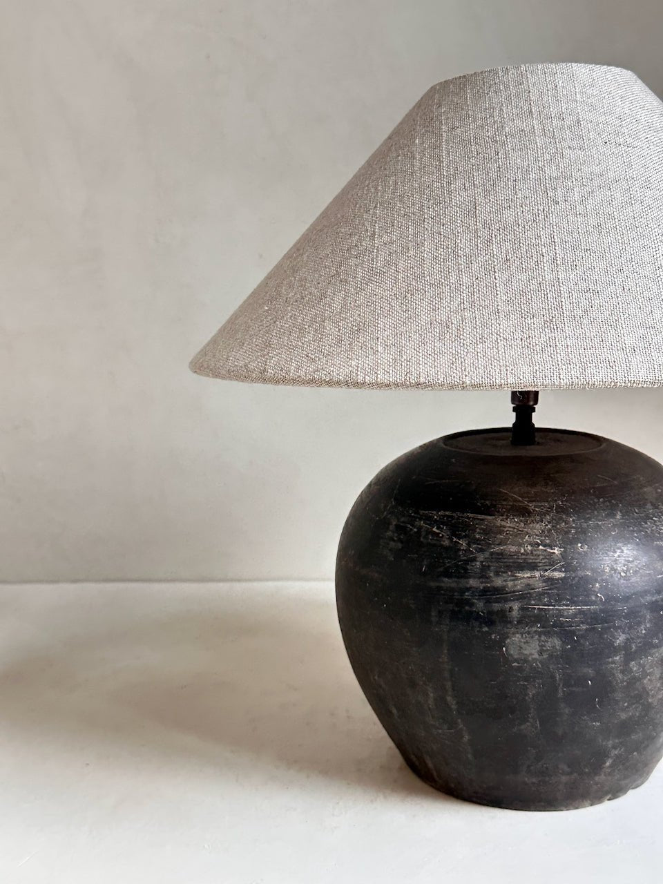 The Corner - Antique Lamp N° 282 - Lighting