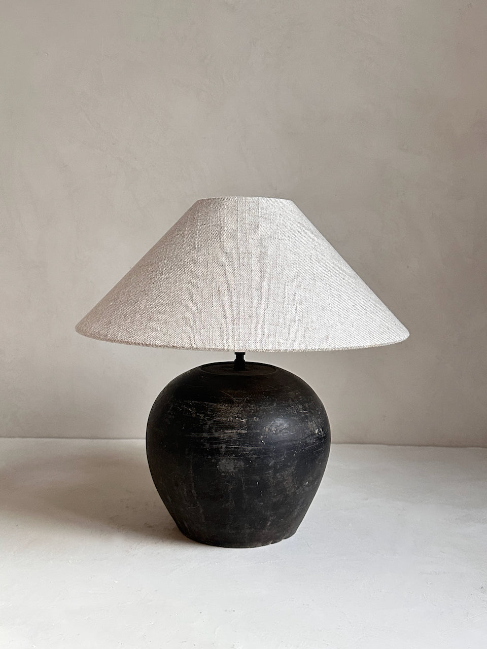 The Corner - Antique Lamp N° 282 - Lighting