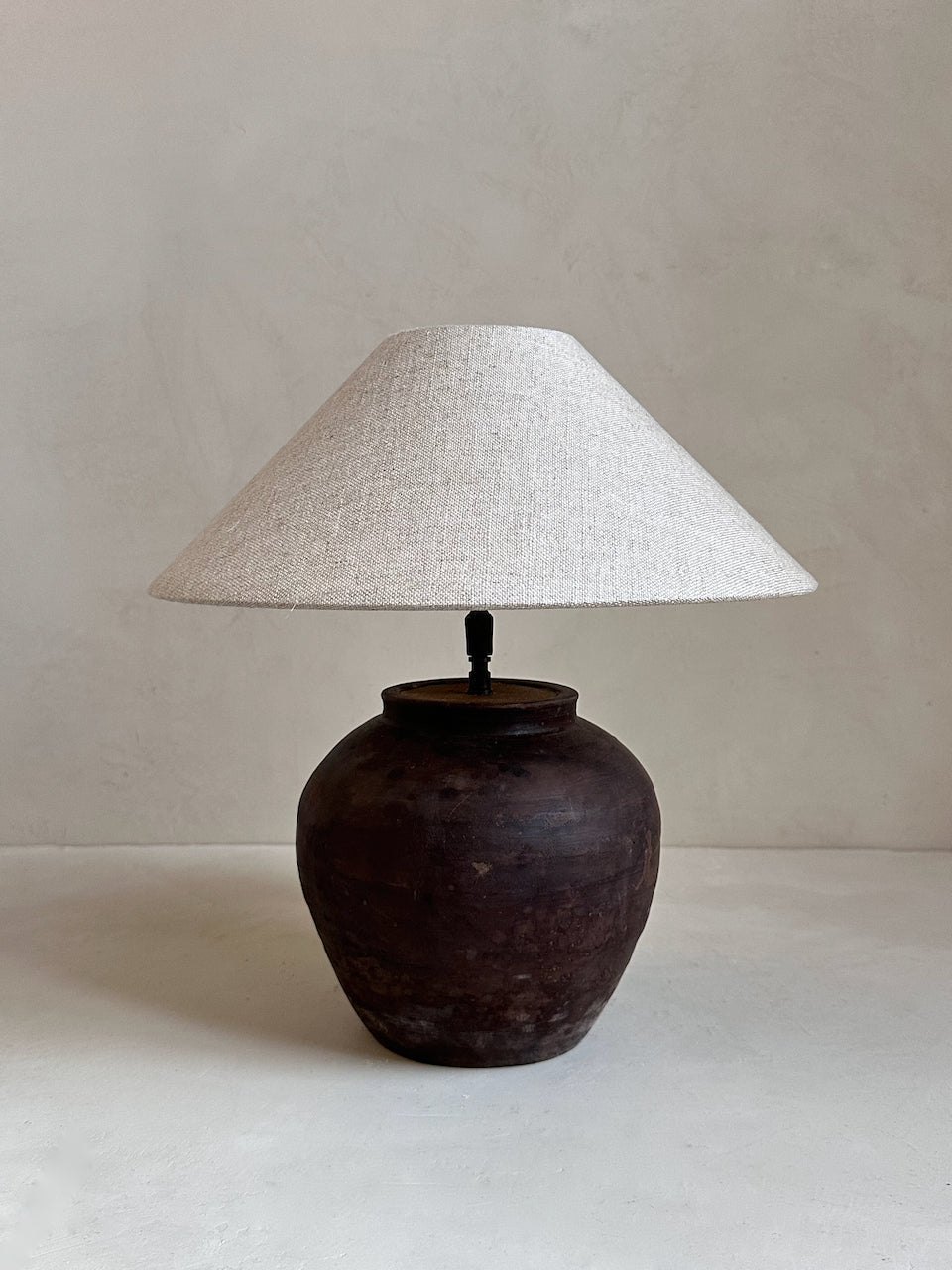 The Corner - Antique Lamp N° 283 - Lighting