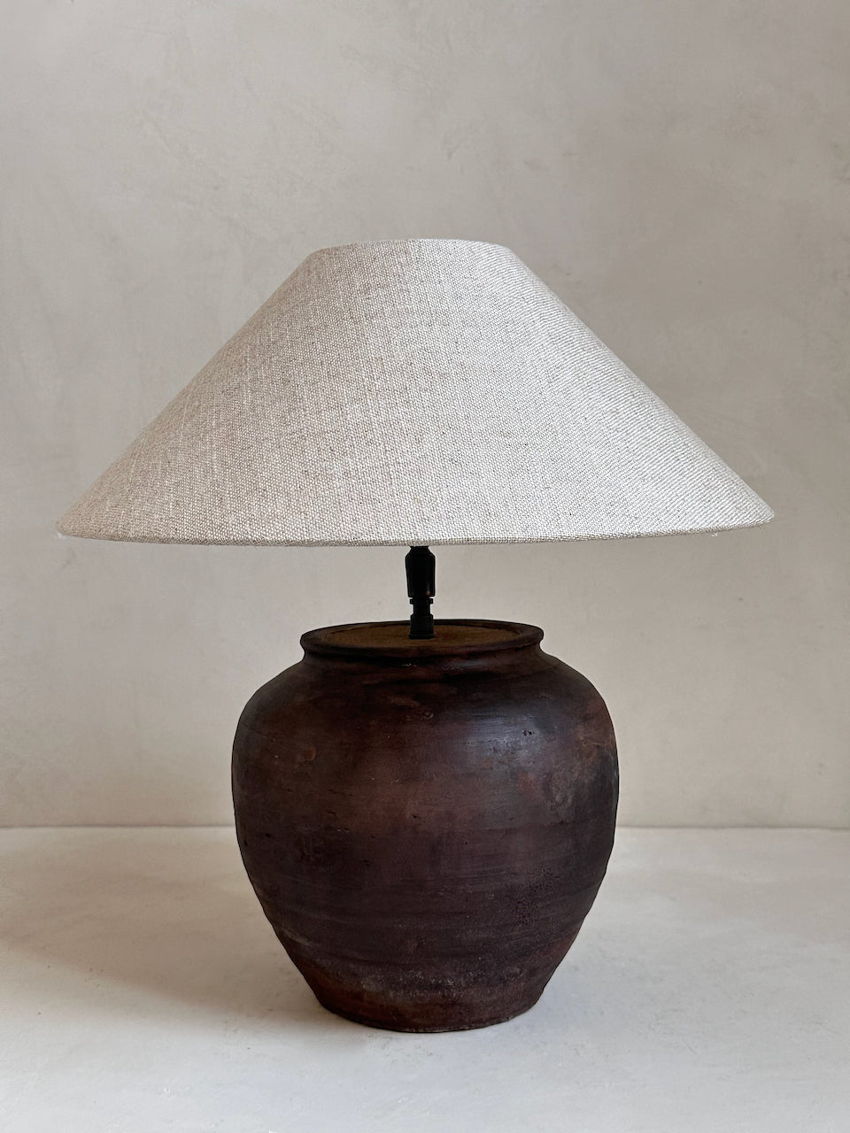 The Corner - Antique Lamp N° 284 - Lighting