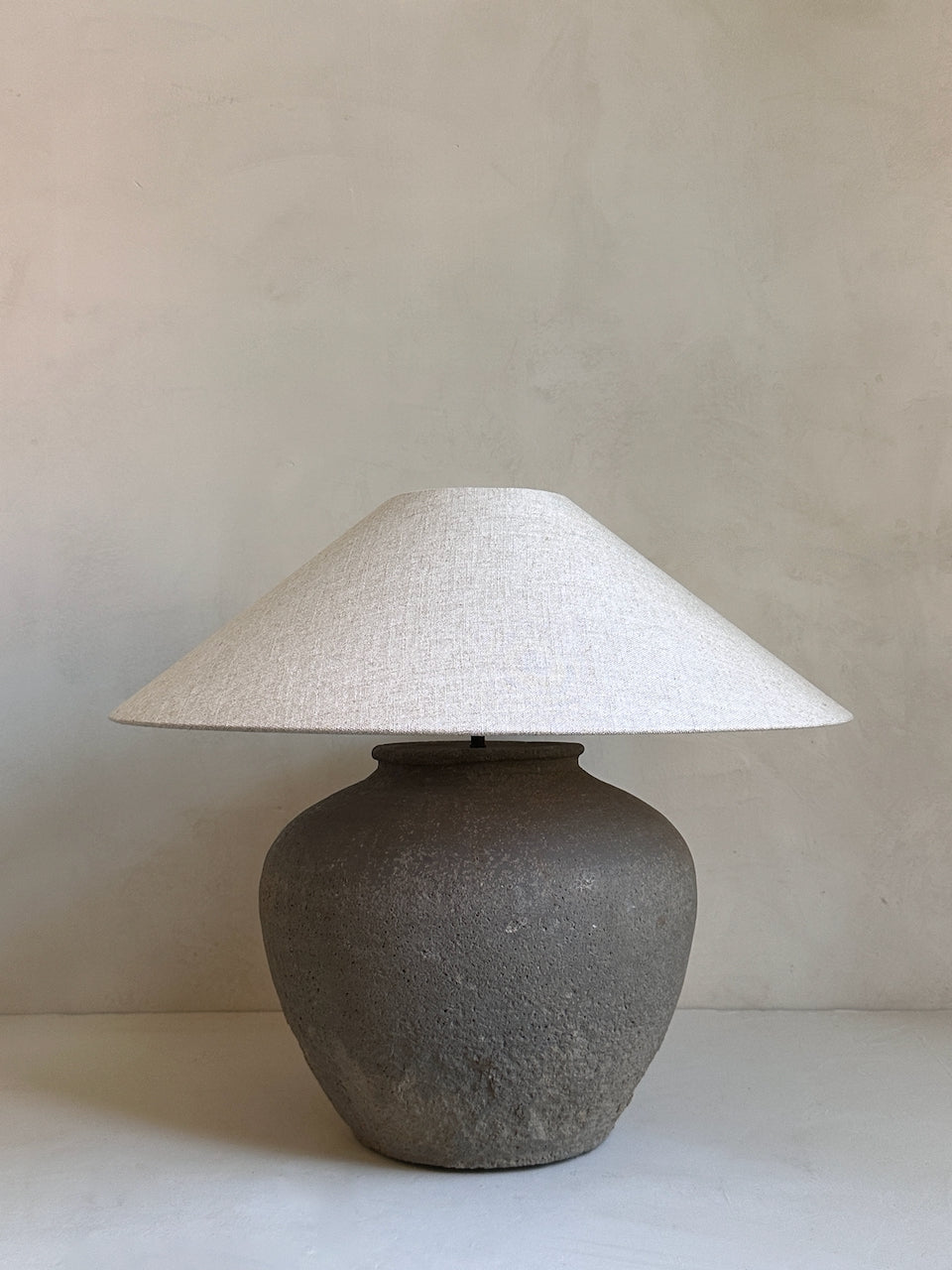 The Corner - Antique Lamp N° 296 - Lighting