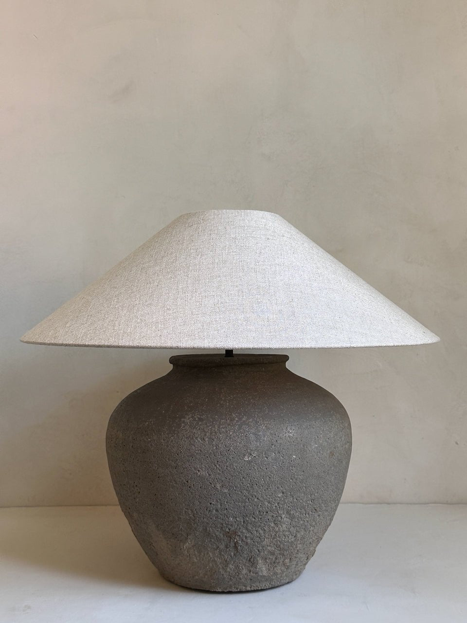 The Corner - Antique Lamp N° 296 - Lighting