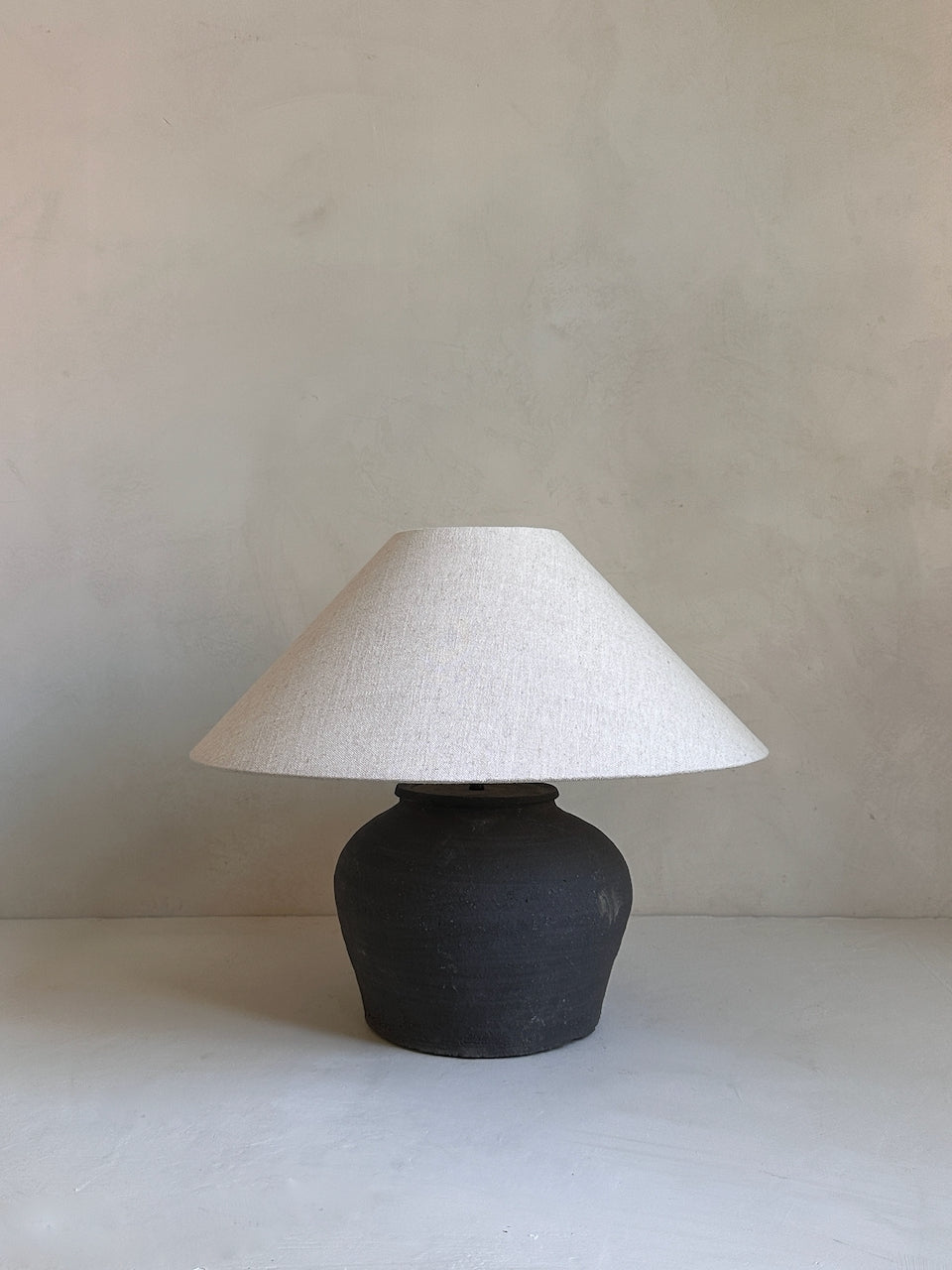 The Corner - Antique Lamp N° 299 - Lighting