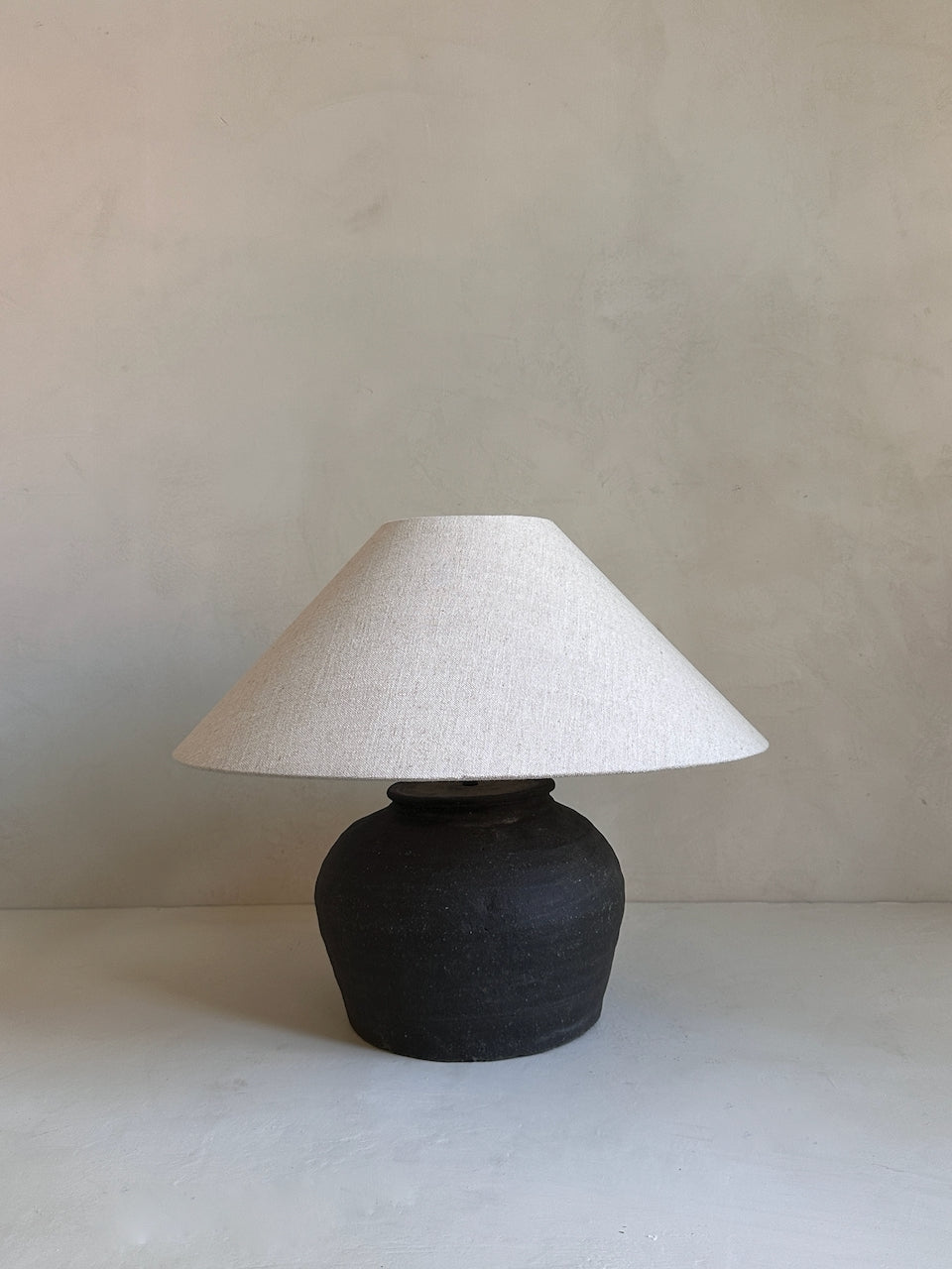 The Corner - Antique Lamp N° 300 - Lighting