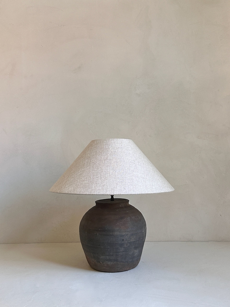 The Corner - Antique Lamp N° 302 - Lighting