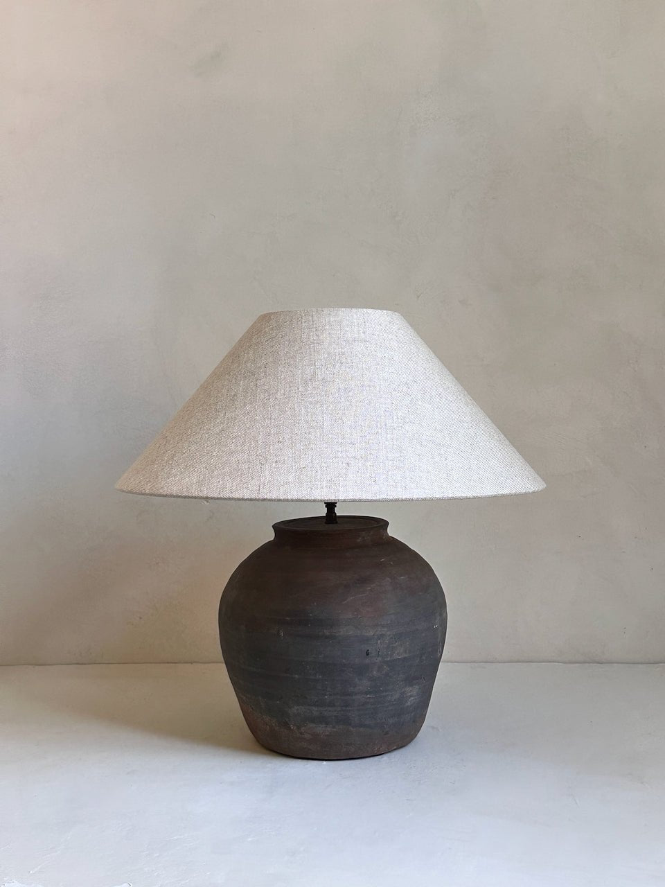 The Corner - Antique Lamp N° 302 - Lighting
