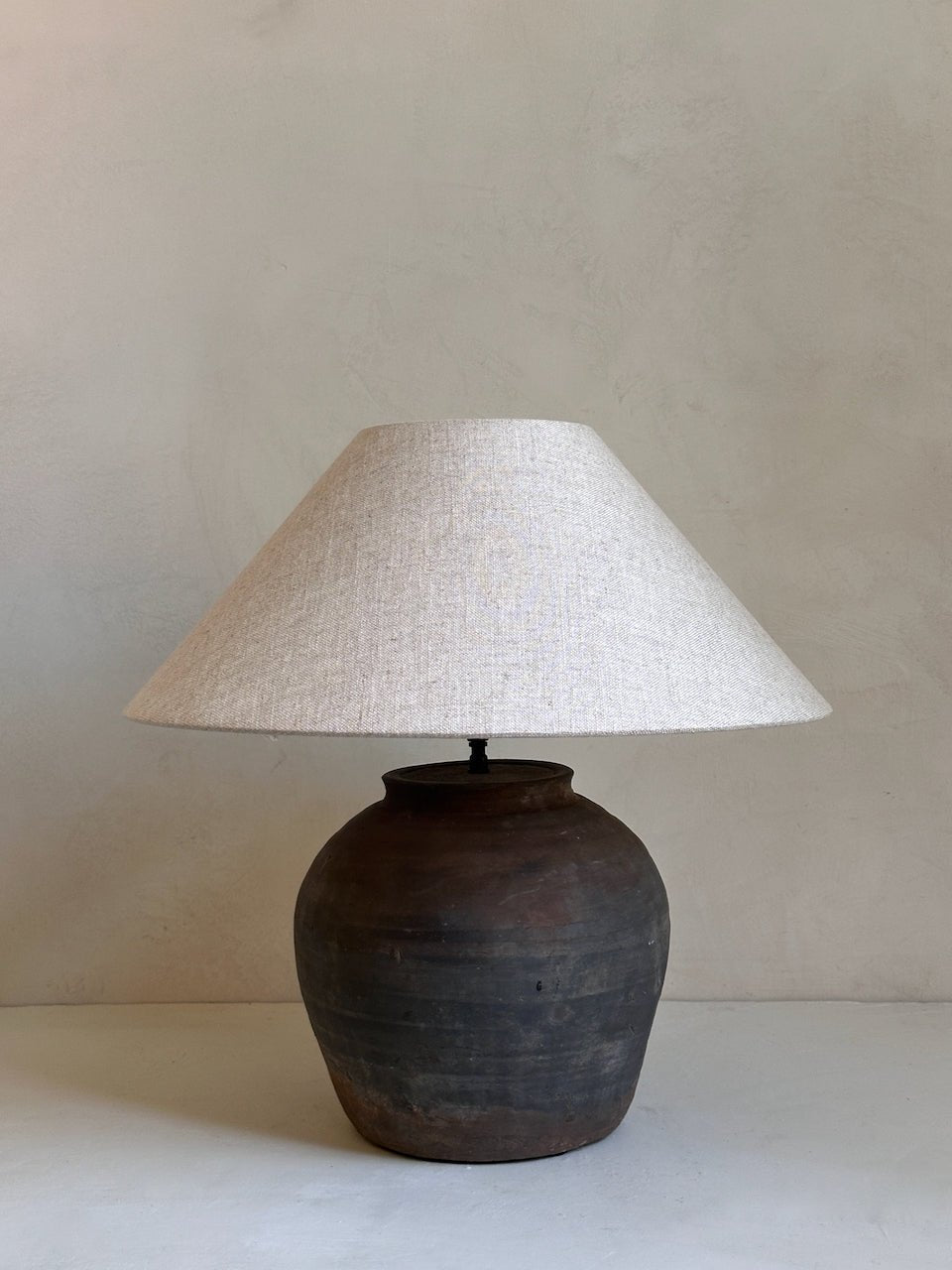 The Corner - Antique Lamp N° 302 - Lighting