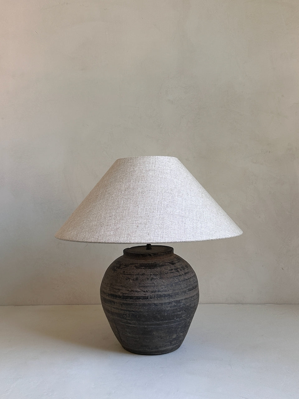 The Corner - Antique Lamp N° 303 - Lighting