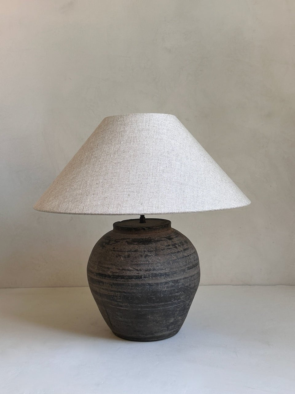 The Corner - Antique Lamp N° 303 - Lighting