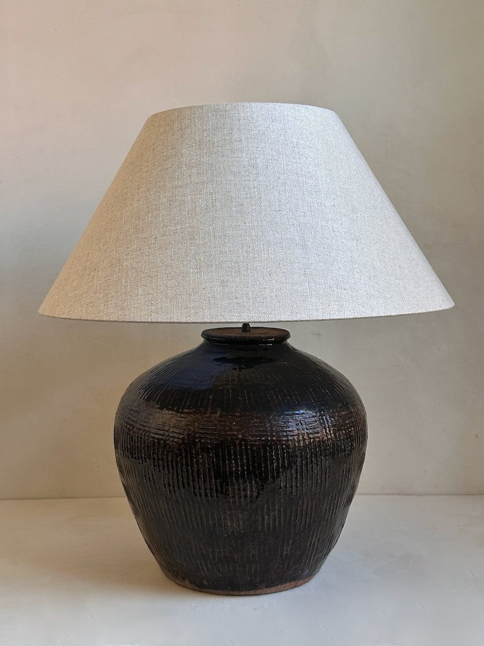 The Corner - Antique Lamp N° 305 - Lighting