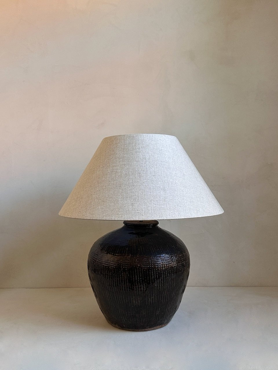 The Corner - Antique Lamp N° 305 - Lighting