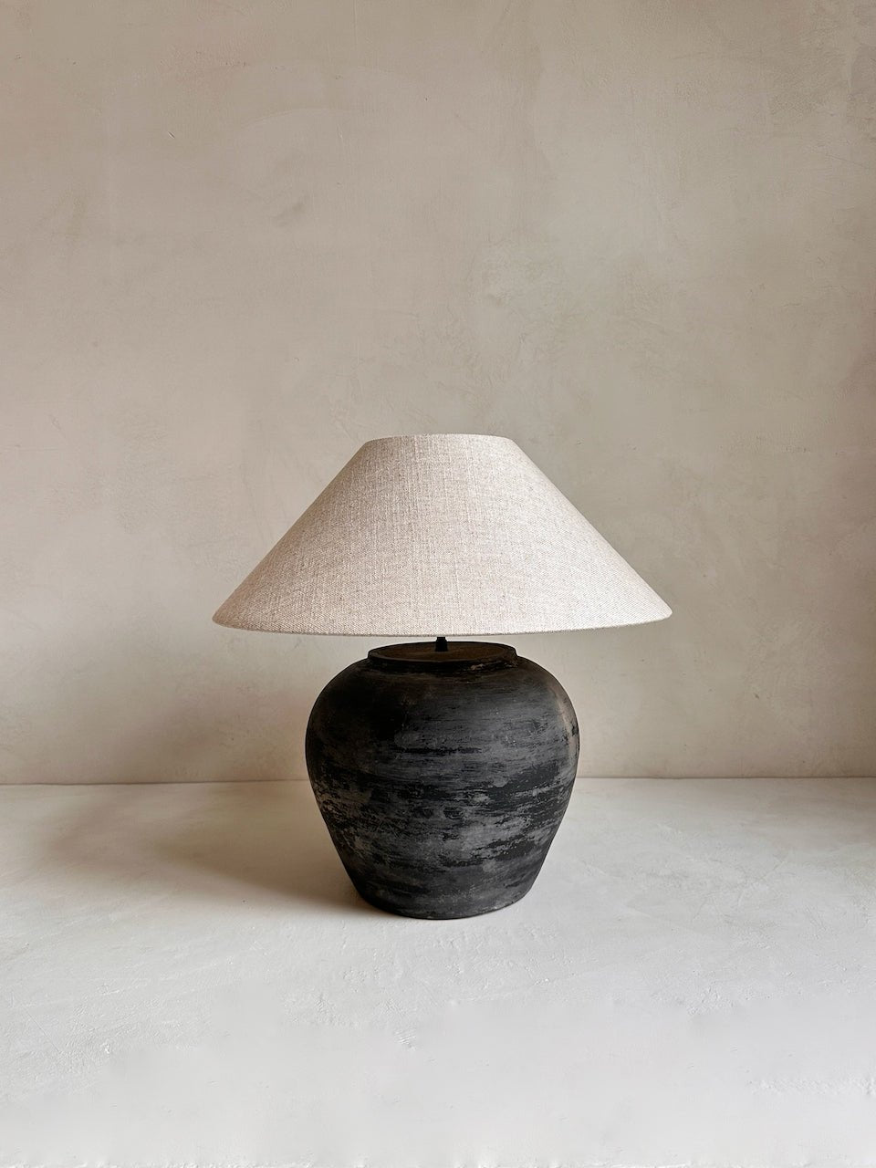 The Corner - Antique Lamp N° 311 - Lighting