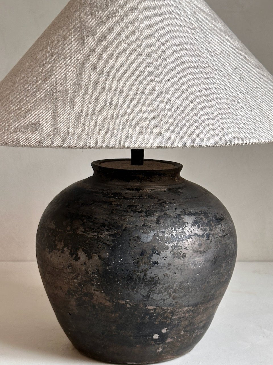 The Corner - Antique Lamp N° 313 - Lighting